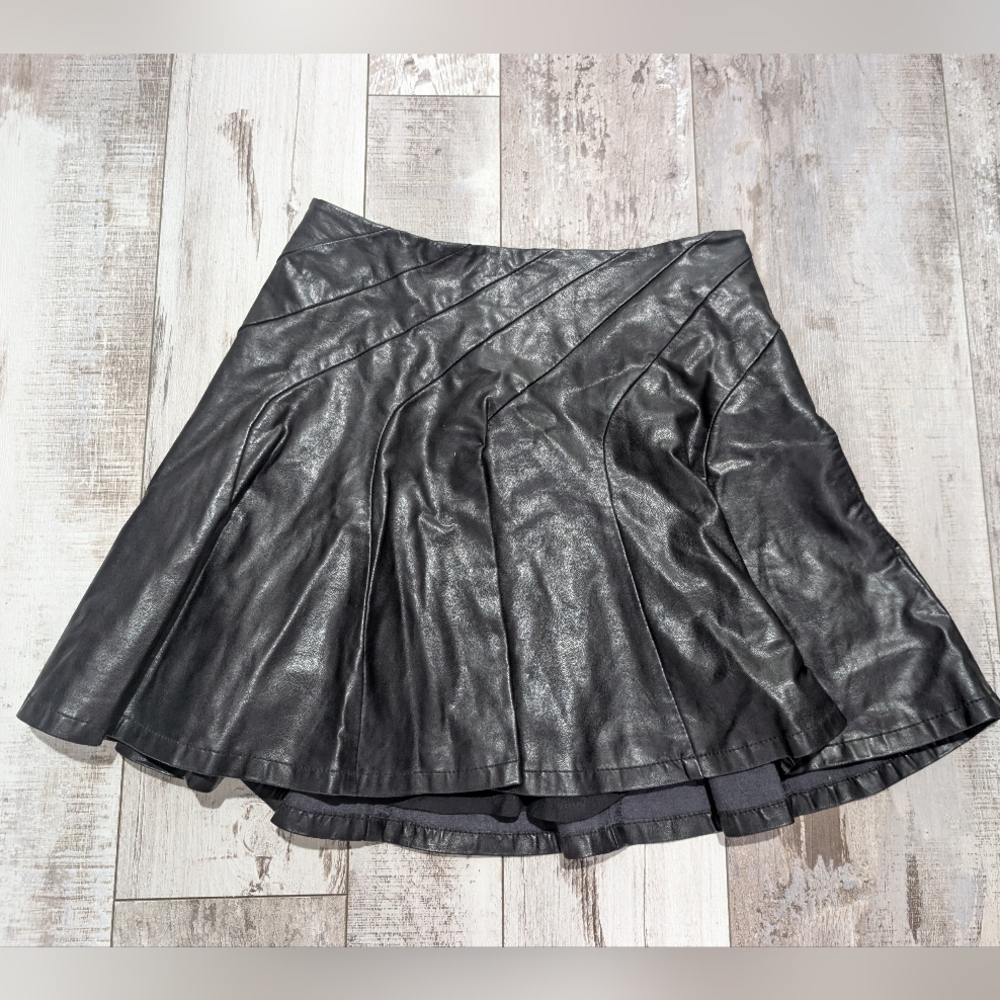 Free People About A Girl Vegan Mini Skirt Black Size 0 - Picture 2 of 11